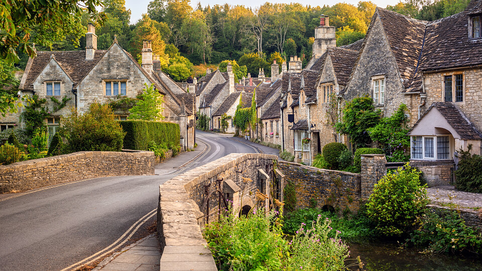 /images/r/cotswolds_shutterstock_2500029905/c960x540g0-175-7360-4313/cotswolds_shutterstock_2500029905.jpg