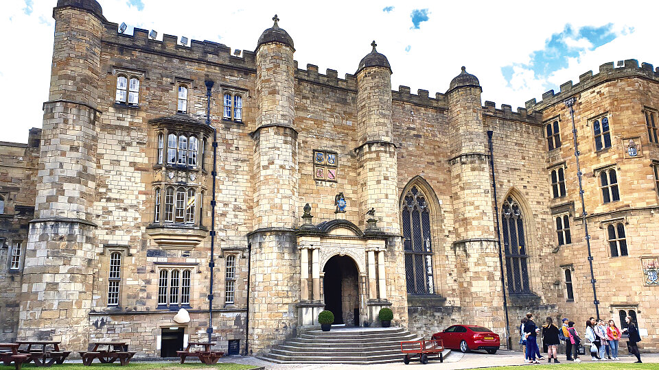 /images/r/durham-castle-3652070_1920/c960x540g0-140-1920-1220/durham-castle-3652070_1920.jpg