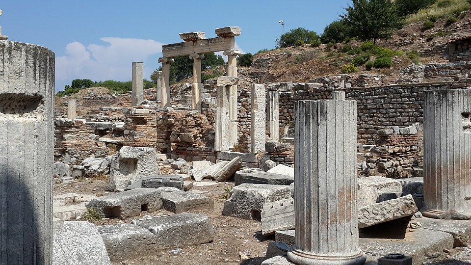 /images/r/kusadasi-ephesus-site-turkiye-1/c960x540g59-68-1211-716/kusadasi-ephesus-site-turkiye-1.jpg