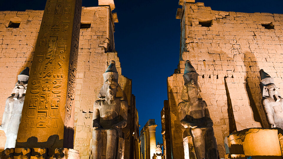 /images/r/luxor-night-time_temple/c960x540g0-170-2048-1322/luxor-night-time_temple.jpg