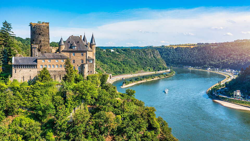 /images/r/rhine-river_shutterstock/c960x540g0-204-2048-1356/rhine-river_shutterstock.jpg