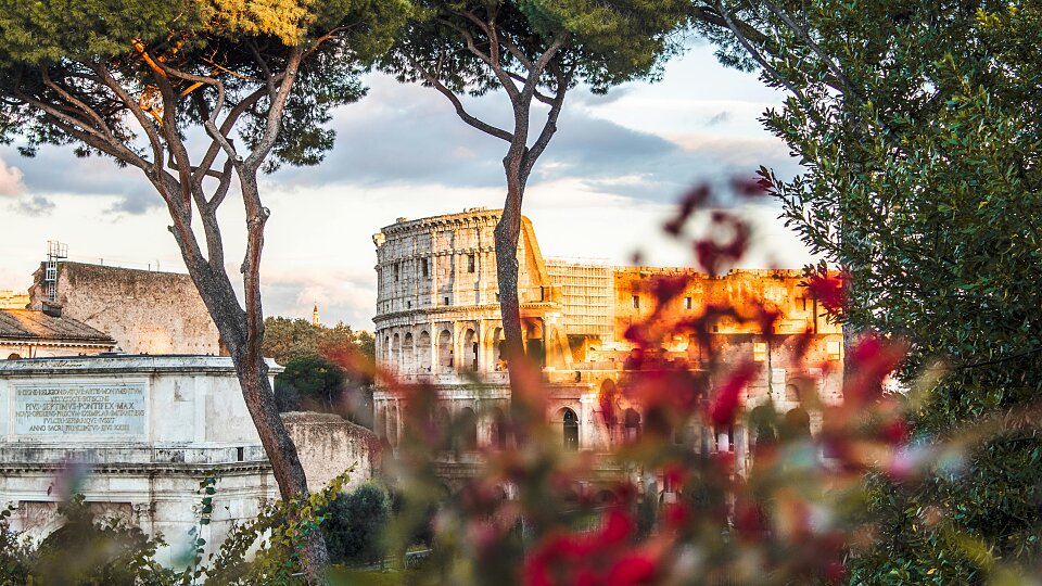 /images/r/rome-overlook-city/c960x540g0-477-5131-3362/rome-overlook-city.jpg