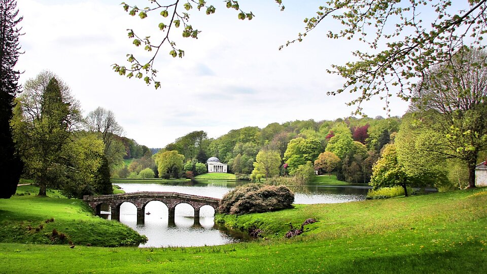 /images/r/stourhead-gardens-england/c960x540g0-76-1280-796/stourhead-gardens-england.jpg