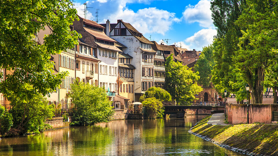 /images/r/strasbourg-france/c960x540g1-19-1000-581/strasbourg-france.jpg